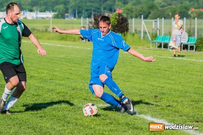 Zdjęcie w galerii na portalu naszwodzislaw.com: C klasa: Miłe złego początki. Olszynka bez punktów w starciu z Wichrem Płonia wiadomości z regionu