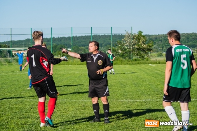 Zdjęcie w galerii na portalu naszwodzislaw.com: C klasa: Miłe złego początki. Olszynka bez punktów w starciu z Wichrem Płonia wiadomości z regionu