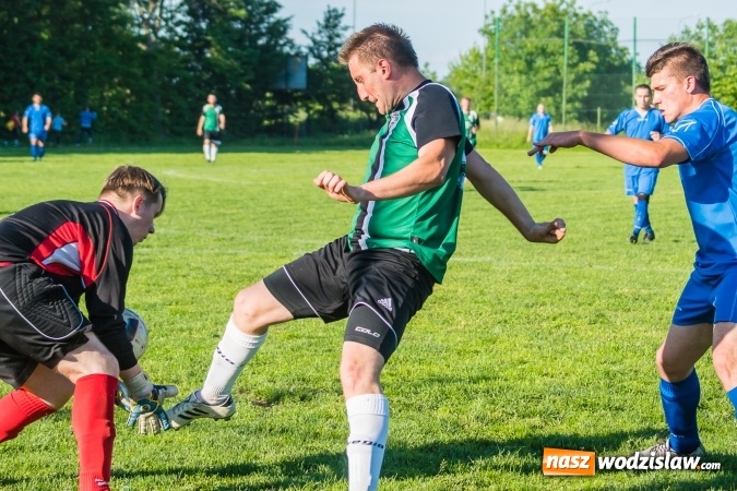 Zdjęcie w galerii na portalu naszwodzislaw.com: C klasa: Miłe złego początki. Olszynka bez punktów w starciu z Wichrem Płonia wiadomości z regionu