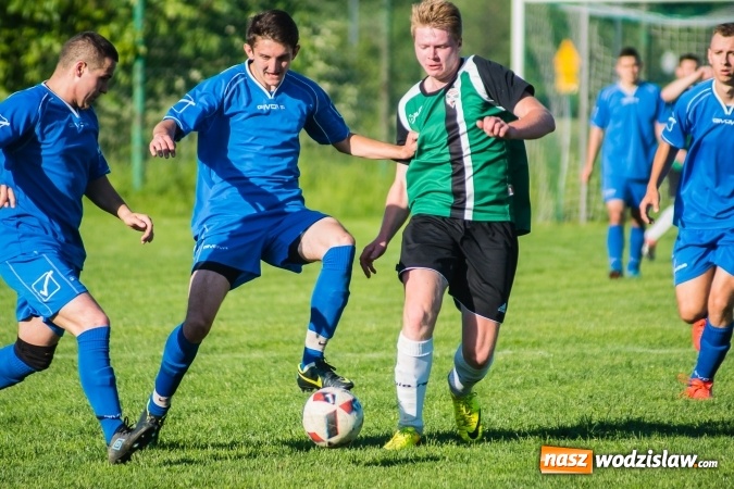 Zdjęcie w galerii na portalu naszwodzislaw.com: C klasa: Miłe złego początki. Olszynka bez punktów w starciu z Wichrem Płonia wiadomości z regionu