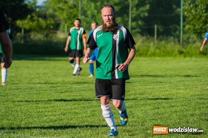 Zdjęcie w galerii na portalu naszwodzislaw.com: C klasa: Miłe złego początki. Olszynka bez punktów w starciu z Wichrem Płonia wiadomości z regionu