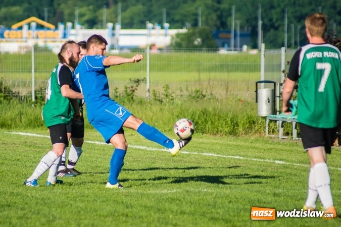 Zdjęcie w galerii na portalu naszwodzislaw.com: C klasa: Miłe złego początki. Olszynka bez punktów w starciu z Wichrem Płonia wiadomości z regionu