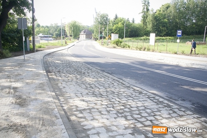Zdjęcie w galerii na portalu naszwodzislaw.com: Zobacz, jak zmieniło się skrzyżowanie ul. Kopernika i Skrzyszowskiej. ZDJĘCIA  wiadomości z regionu