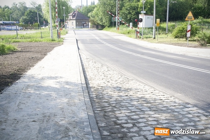 Zdjęcie w galerii na portalu naszwodzislaw.com: Zobacz, jak zmieniło się skrzyżowanie ul. Kopernika i Skrzyszowskiej. ZDJĘCIA  wiadomości z regionu