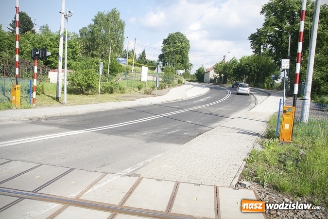 Zdjęcie w galerii na portalu naszwodzislaw.com: Zobacz, jak zmieniło się skrzyżowanie ul. Kopernika i Skrzyszowskiej. ZDJĘCIA  wiadomości z regionu