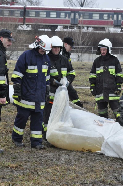 Zdjęcie w galerii na portalu naszwodzislaw.com: Niezapowiedziane ćwiczenia w Olzie wiadomości z regionu