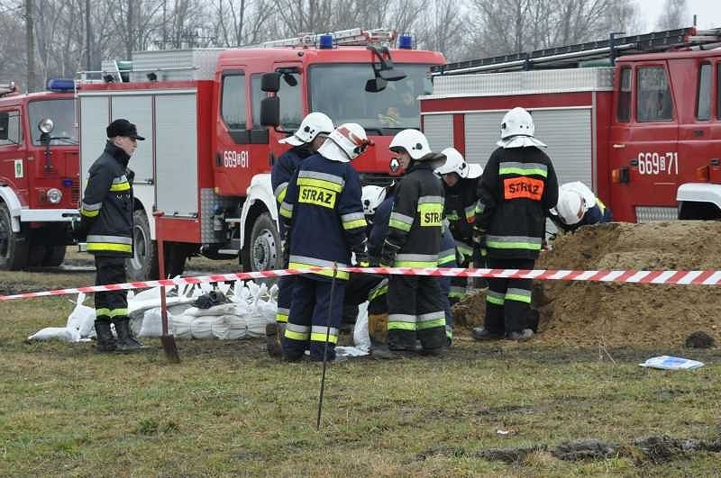 Zdjęcie w galerii na portalu naszwodzislaw.com: Niezapowiedziane ćwiczenia w Olzie wiadomości z regionu