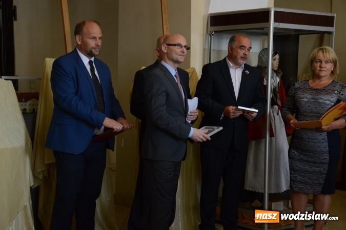 Zdjęcie w galerii na portalu naszwodzislaw.com: Silesia Tak Art oraz Towarzystwo Miłośników Ziemi Wodzisławskiej z wystawą w Muzeum. ZDJĘCIA  wiadomości z regionu