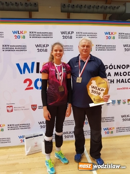 Zdjęcie w galerii na portalu naszwodzislaw.com: Siatkarki wodzisławskiej Zorzy mistrzyniami Ogólnopolskiej Olimpiady Młodzieży wiadomości z regionu