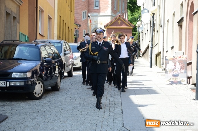Zdjęcie w galerii na portalu naszwodzislaw.com: Obchody Dnia Strażaka na wodzisławskim rynku. ZDJĘCIA  wiadomości z regionu