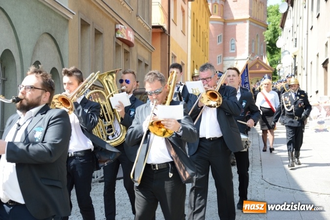 Zdjęcie w galerii na portalu naszwodzislaw.com: Obchody Dnia Strażaka na wodzisławskim rynku. ZDJĘCIA  wiadomości z regionu