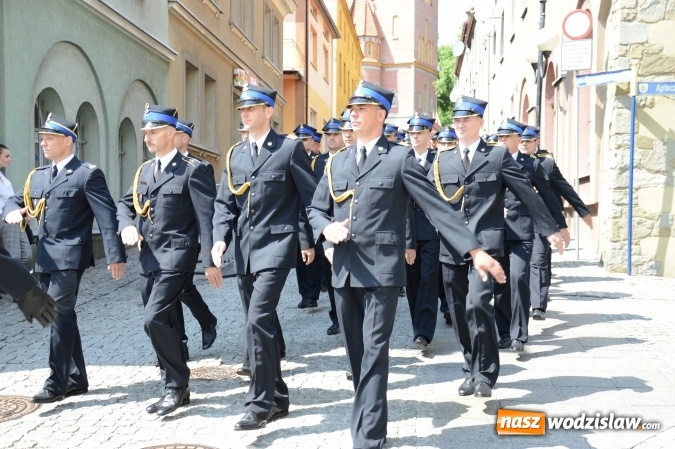Zdjęcie w galerii na portalu naszwodzislaw.com: Obchody Dnia Strażaka na wodzisławskim rynku. ZDJĘCIA  wiadomości z regionu