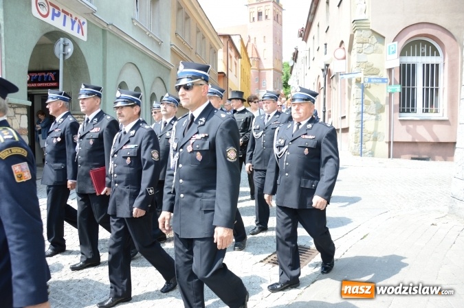 Zdjęcie w galerii na portalu naszwodzislaw.com: Obchody Dnia Strażaka na wodzisławskim rynku. ZDJĘCIA  wiadomości z regionu