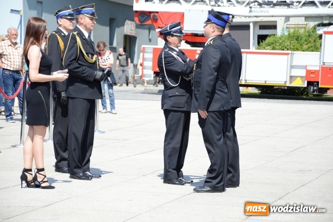 Zdjęcie w galerii na portalu naszwodzislaw.com: Obchody Dnia Strażaka na wodzisławskim rynku. ZDJĘCIA  wiadomości z regionu