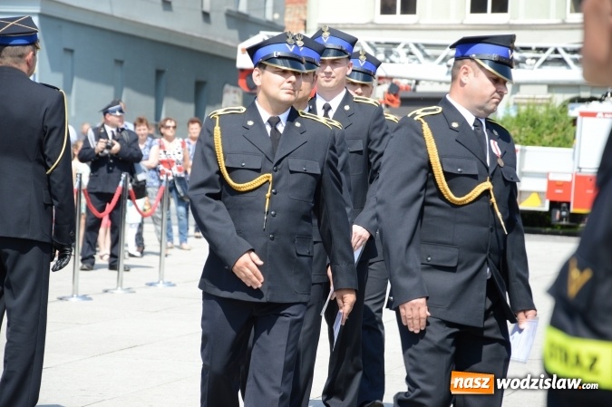 Zdjęcie w galerii na portalu naszwodzislaw.com: Obchody Dnia Strażaka na wodzisławskim rynku. ZDJĘCIA  wiadomości z regionu
