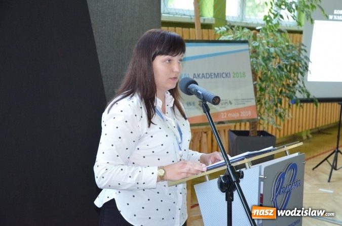 Zdjęcie w galerii na portalu naszwodzislaw.com: Festiwal Akademicki w Ekonomiku wiadomości z regionu