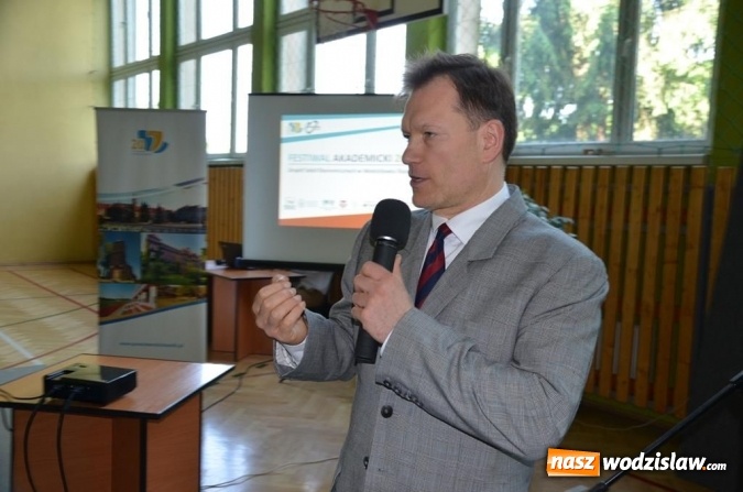 Zdjęcie w galerii na portalu naszwodzislaw.com: Festiwal Akademicki w Ekonomiku wiadomości z regionu