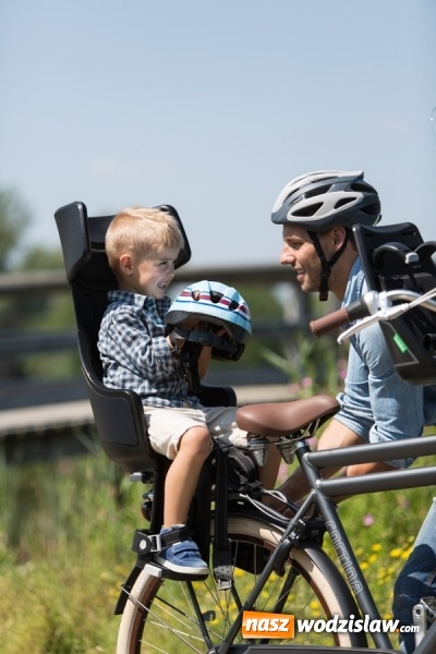 Zdjęcie w galerii na portalu naszwodzislaw.com: Przyczepka rowerowa dla dzieci. Czym kierować się przy wyborze? wiadomości z regionu