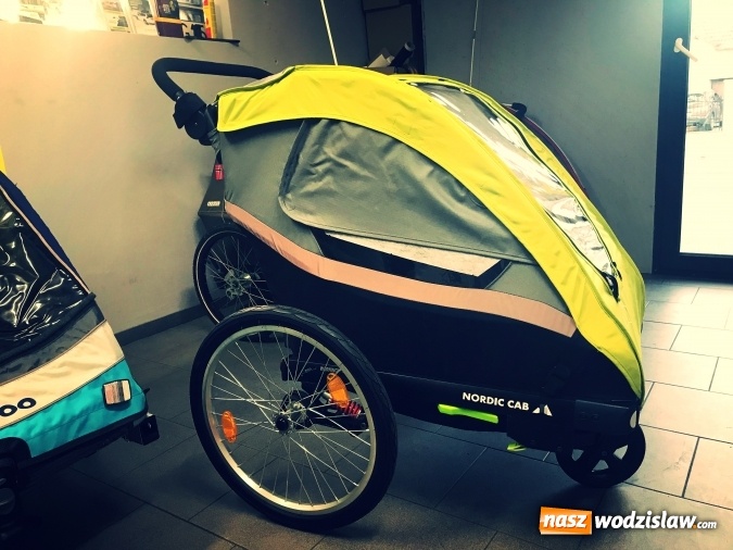 Zdjęcie w galerii na portalu naszwodzislaw.com: Przyczepka rowerowa dla dzieci. Czym kierować się przy wyborze? wiadomości z regionu