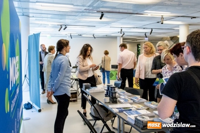 Zdjęcie w galerii na portalu naszwodzislaw.com: Jak wygląda walka ze smogiem? wiadomości z regionu