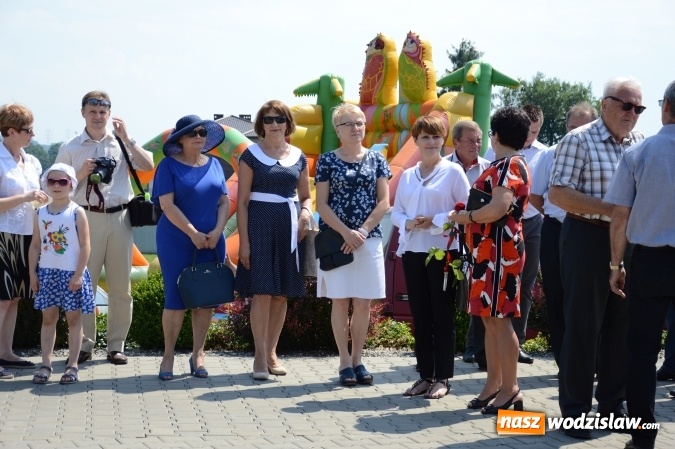 Zdjęcie w galerii na portalu naszwodzislaw.com: Kondukt pogrzebowy przeszedł ulicami Grabówki. Bordynowska Pani miała powtórny pogrzeb wiadomości z regionu