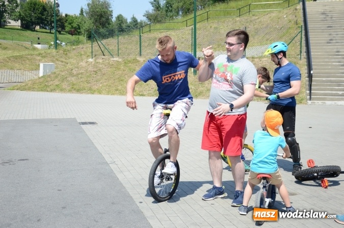 Zdjęcie w galerii na portalu naszwodzislaw.com: Kumulacja atrakcji w Rodzinnym Parku Rozrywki  wiadomości z regionu