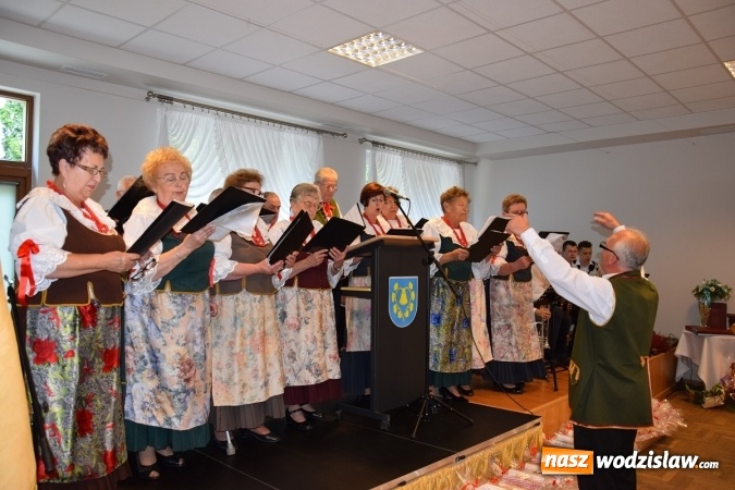 Zdjęcie w galerii na portalu naszwodzislaw.com: Koło Gospodyń Wiejskich w Połomi obchodziło jubileusz 90 - lecia wiadomości z regionu