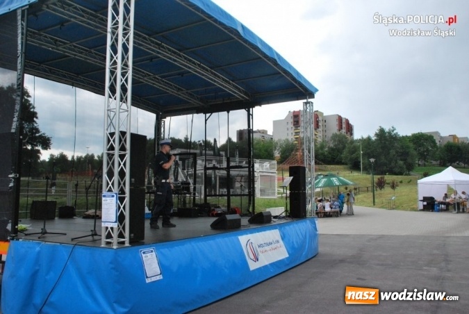 Zdjęcie w galerii na portalu naszwodzislaw.com: Policjanci rozmawiali z seniorami o bezpieczeństwie  wiadomości z regionu