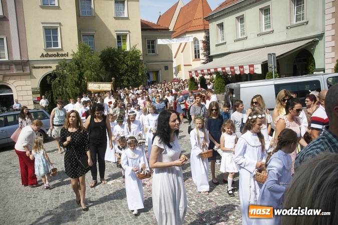 Zdjęcie w galerii na portalu naszwodzislaw.com: Boże Ciało w Wodzisławiu. ZDJĘCIA  wiadomości z regionu