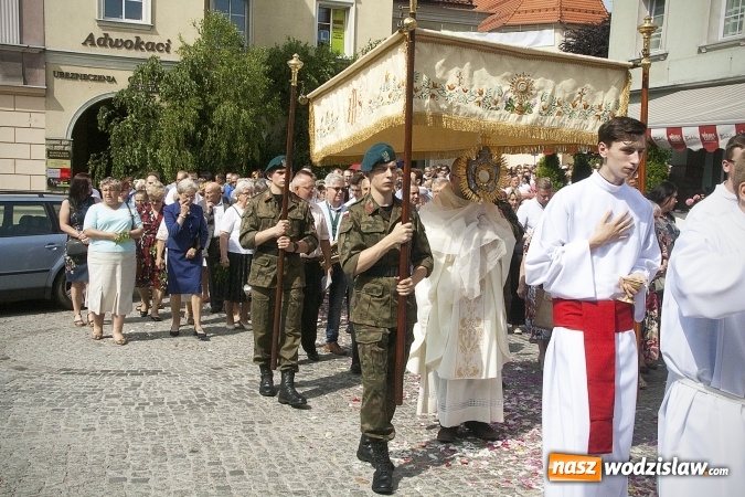 Zdjęcie w galerii na portalu naszwodzislaw.com: Boże Ciało w Wodzisławiu. ZDJĘCIA  wiadomości z regionu