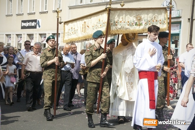 Zdjęcie w galerii na portalu naszwodzislaw.com: Boże Ciało w Wodzisławiu. ZDJĘCIA  wiadomości z regionu