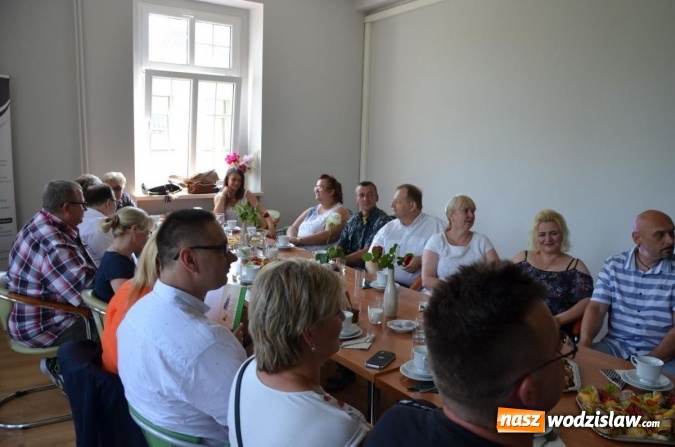 Zdjęcie w galerii na portalu naszwodzislaw.com: Rodziny zastępcze uhonorowane wiadomości z regionu