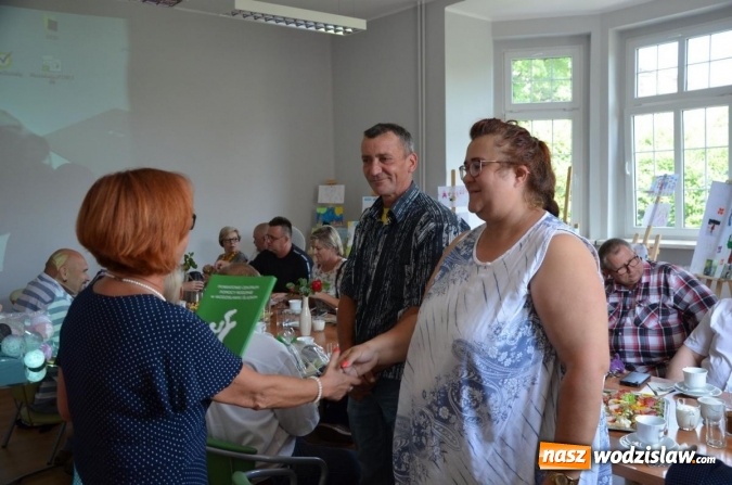 Zdjęcie w galerii na portalu naszwodzislaw.com: Rodziny zastępcze uhonorowane wiadomości z regionu
