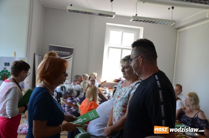 Zdjęcie w galerii na portalu naszwodzislaw.com: Rodziny zastępcze uhonorowane wiadomości z regionu