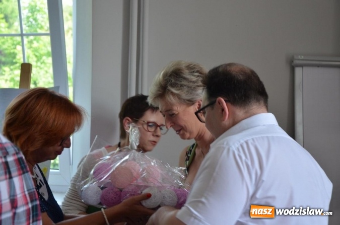 Zdjęcie w galerii na portalu naszwodzislaw.com: Rodziny zastępcze uhonorowane wiadomości z regionu