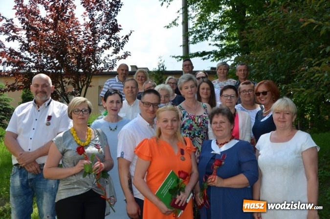Zdjęcie w galerii na portalu naszwodzislaw.com: Rodziny zastępcze uhonorowane wiadomości z regionu