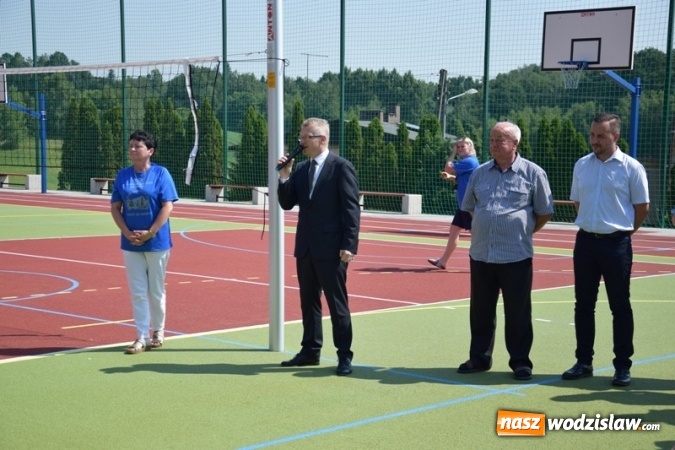 Zdjęcie w galerii na portalu naszwodzislaw.com: Boisko wielofunkcyjne przy SP w Mszanie otwarte na Szkolnych Igrzyskach wiadomości z regionu