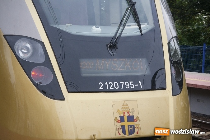 Zdjęcie w galerii na portalu naszwodzislaw.com: Pociąg Papieski wyruszył z Olzy. ZDJĘCIA  wiadomości z regionu