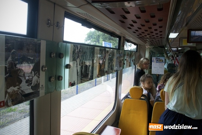 Zdjęcie w galerii na portalu naszwodzislaw.com: Pociąg Papieski wyruszył z Olzy. ZDJĘCIA  wiadomości z regionu