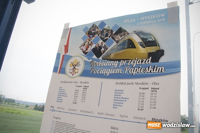 Zdjęcie w galerii na portalu naszwodzislaw.com: Pociąg Papieski wyruszył z Olzy. ZDJĘCIA  wiadomości z regionu