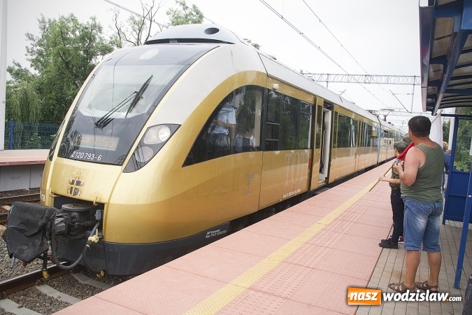Zdjęcie w galerii na portalu naszwodzislaw.com: Pociąg Papieski wyruszył z Olzy. ZDJĘCIA  wiadomości z regionu