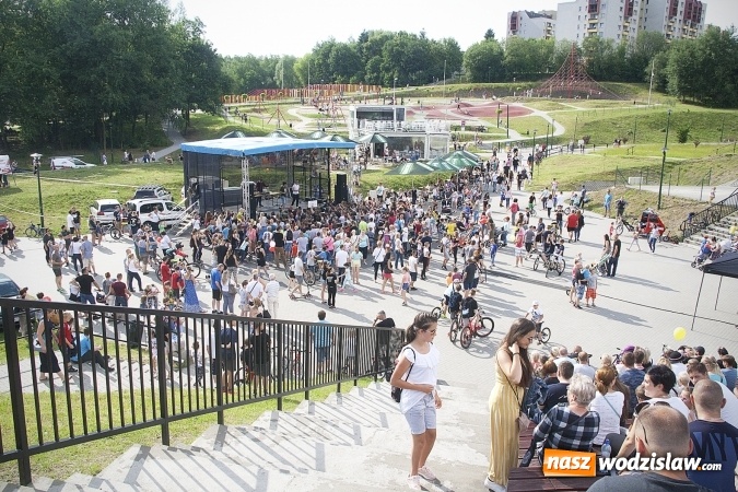 Zdjęcie w galerii na portalu naszwodzislaw.com: Tłumy w Rodzinnym Parku Rozrywki na Dniu Dziecka. FOTORELACJA  wiadomości z regionu