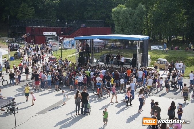 Zdjęcie w galerii na portalu naszwodzislaw.com: Tłumy w Rodzinnym Parku Rozrywki na Dniu Dziecka. FOTORELACJA  wiadomości z regionu