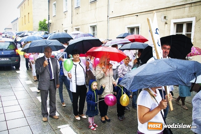 Zdjęcie w galerii na portalu naszwodzislaw.com: Polska rodziną silna! Marsz dla Życia i Rodziny przeszedł ulicami Wodzisławia  wiadomości z regionu