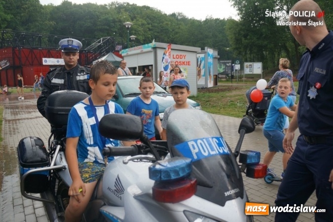 Zdjęcie w galerii na portalu naszwodzislaw.com: Dzień Dziecka z policjantami i Fundacją DKMS wiadomości z regionu