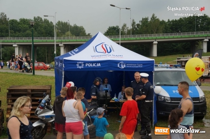 Zdjęcie w galerii na portalu naszwodzislaw.com: Dzień Dziecka z policjantami i Fundacją DKMS wiadomości z regionu