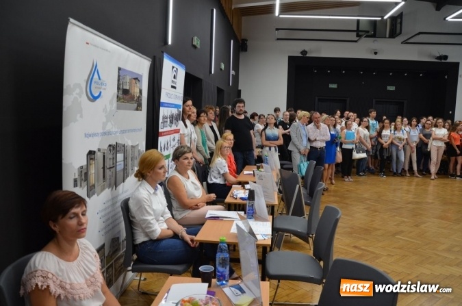Zdjęcie w galerii na portalu naszwodzislaw.com: Wodzisław: Szukali pracy i pracowników wiadomości z regionu