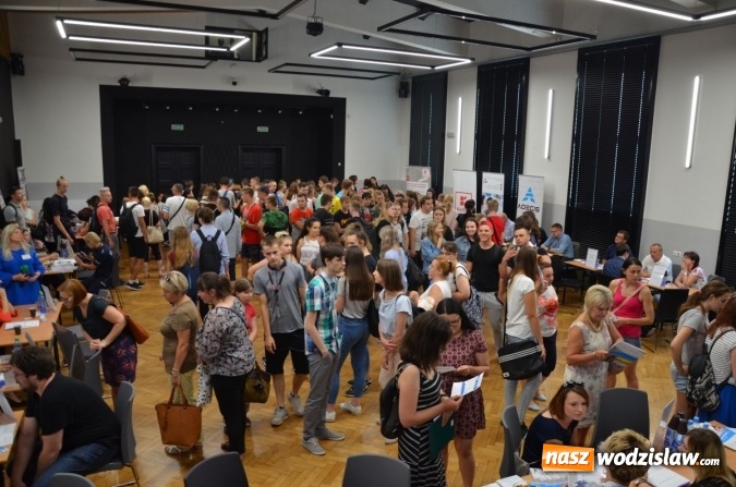 Zdjęcie w galerii na portalu naszwodzislaw.com: Wodzisław: Szukali pracy i pracowników wiadomości z regionu
