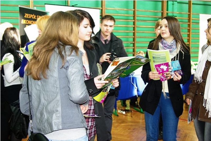 Zdjęcie w galerii na portalu naszwodzislaw.com: Targi Edukacyjne za nami wiadomości z regionu