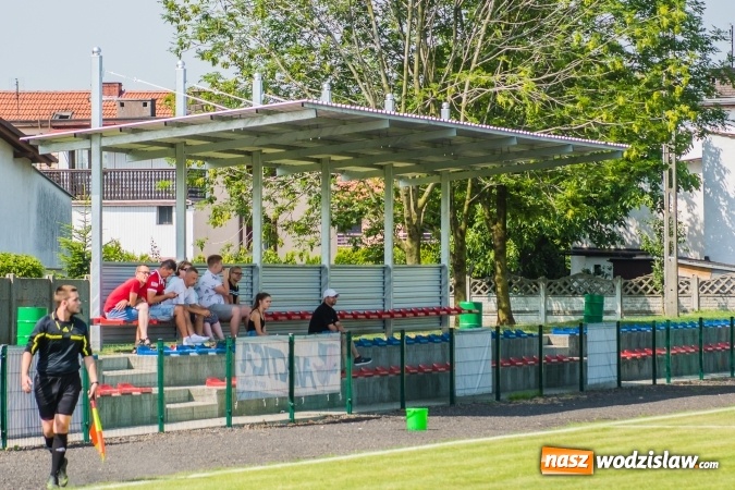 Zdjęcie w galerii na portalu naszwodzislaw.com: Festiwal niewykorzystanych okazji zakończony remisem wiadomości z regionu